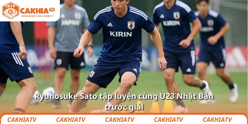 Ryunosuke Sato tập luyện cùng U23 Nhật Bản trước giải